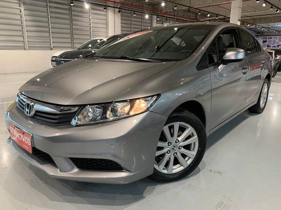 HONDA CIVIC 1.8 LXS 16V FLEX 4P AUTOMÁTICO HONDA CIVIC 1.8 LXS 16V FLEX 4P AUTOMÁTICO